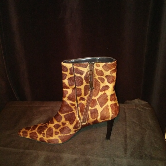 Ralph Lauren ankle heel boot - Picture 7 of 8
